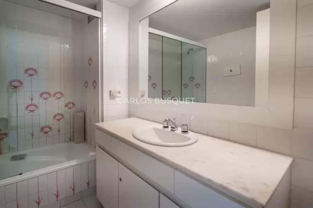 Apartamento ID.1461 - Espectacular apartamento en playa Brava primera linea 3 dormitorios y dependencia en alquiler temporal