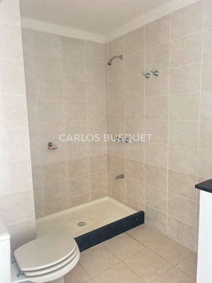 Apartamento ID.1038 - Apartamento en venta de 3 dormitorios en Roosevelt