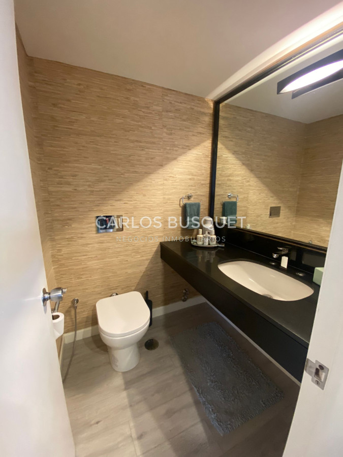 Apartamento ID.359 - Apartamento en alquiler, de 3 dormitorios, playa brava, frente al mar! 