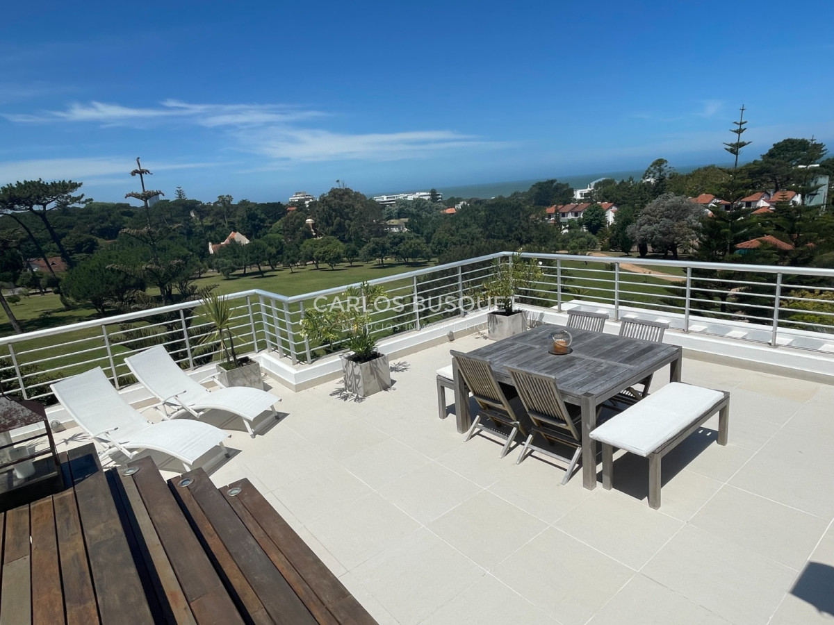 Apartamento ID.864 - Apartamento de 3 dormitorios en alquiler temporal, playa brava! 