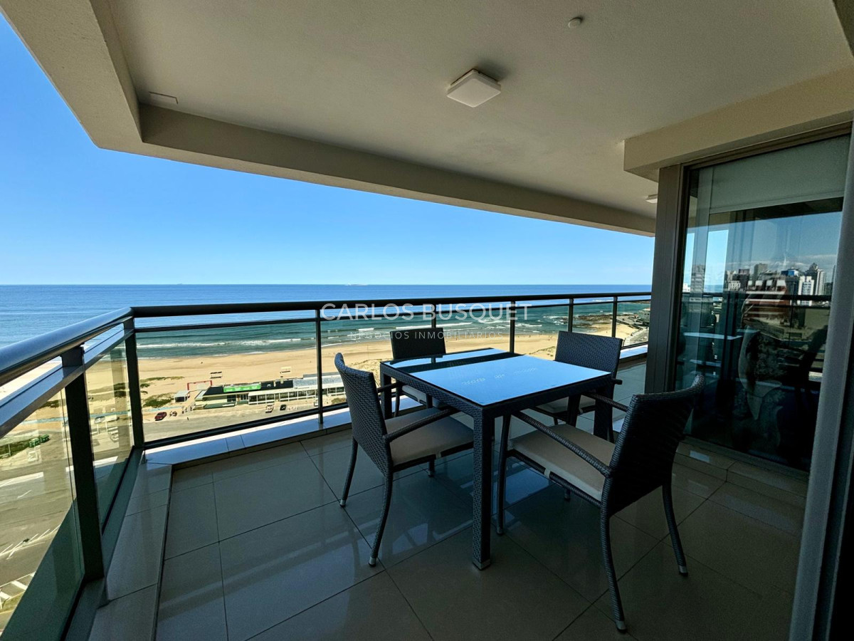Apartamento ID.815 - Apartamento en venta de 4 dormitorios en exclusiva torre en playa brava! 