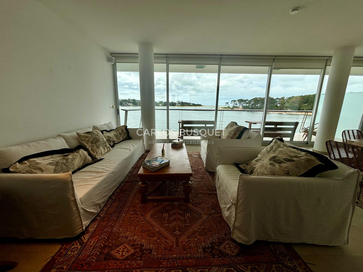 Apartamento ID.804 - Apartamento en venta de 3 dormitorios en La Barra