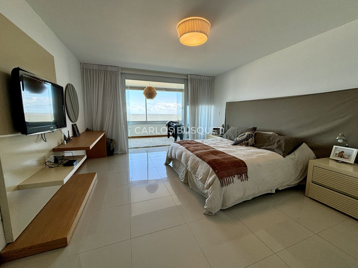Apartamento ID.869 - Apartamento en alquiler temporal, de 3 dormitorios, en playa brava
