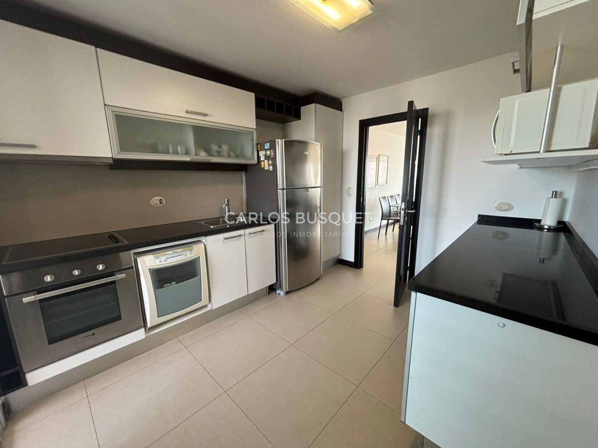 Apartamento ID.1083 - Apartamento en alquiler invernal de 3 suites en playa mansa