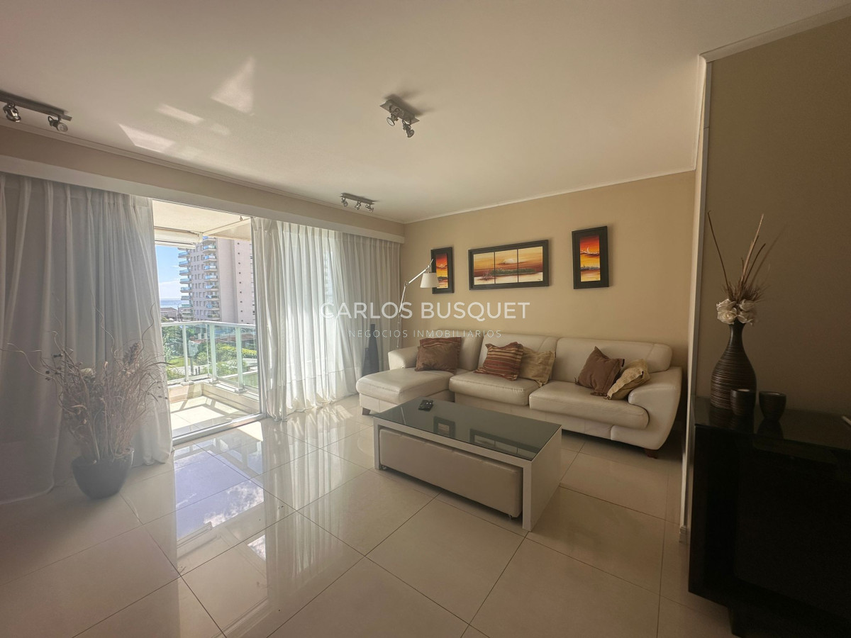 Apartamento ID.861 - Apartamento en venta de 3 dormitorios en suite, en playa mansa.