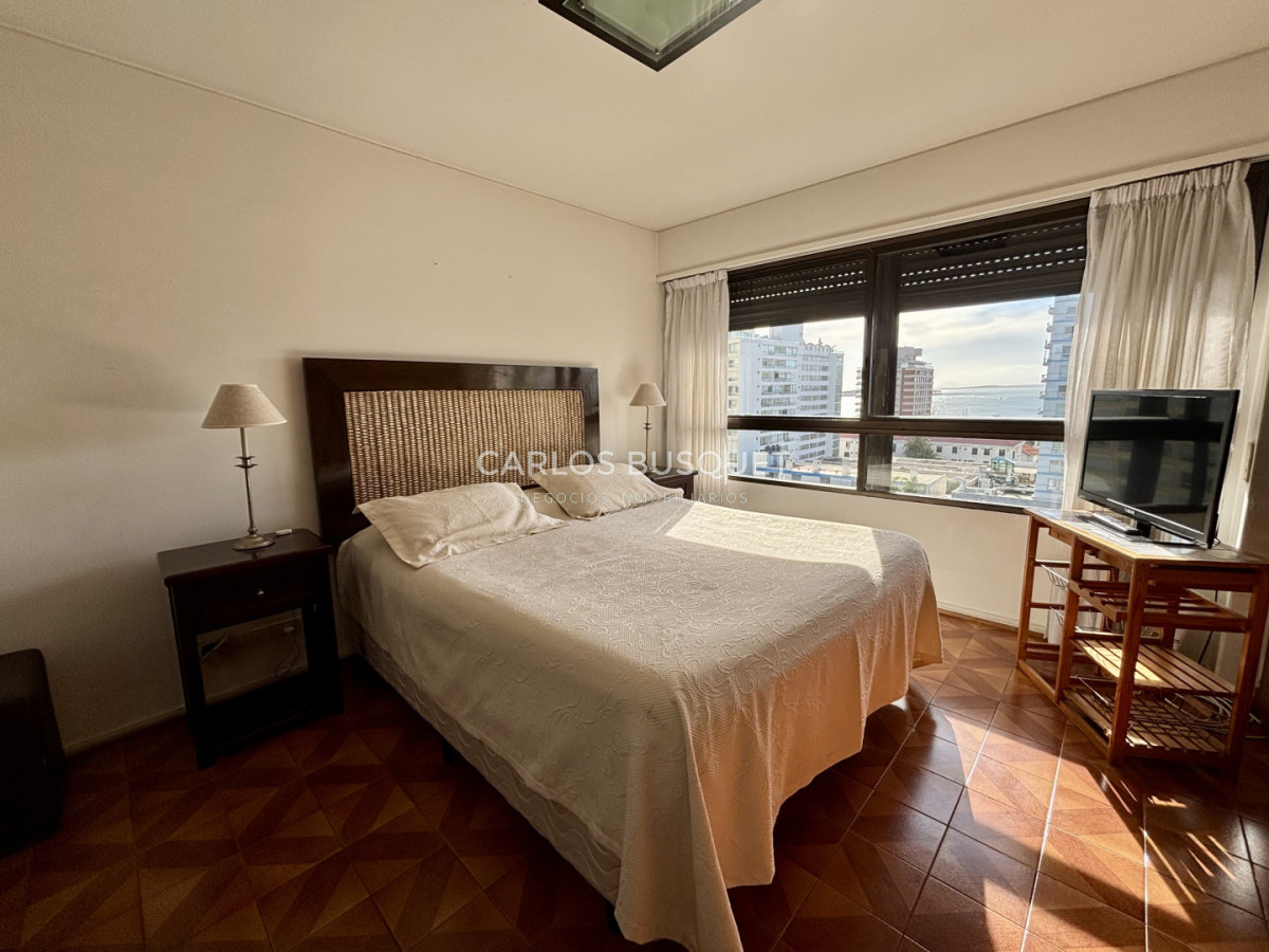 Apartamento ID.1142 - Venta apartamento 2 dormitorios y medio en Península 