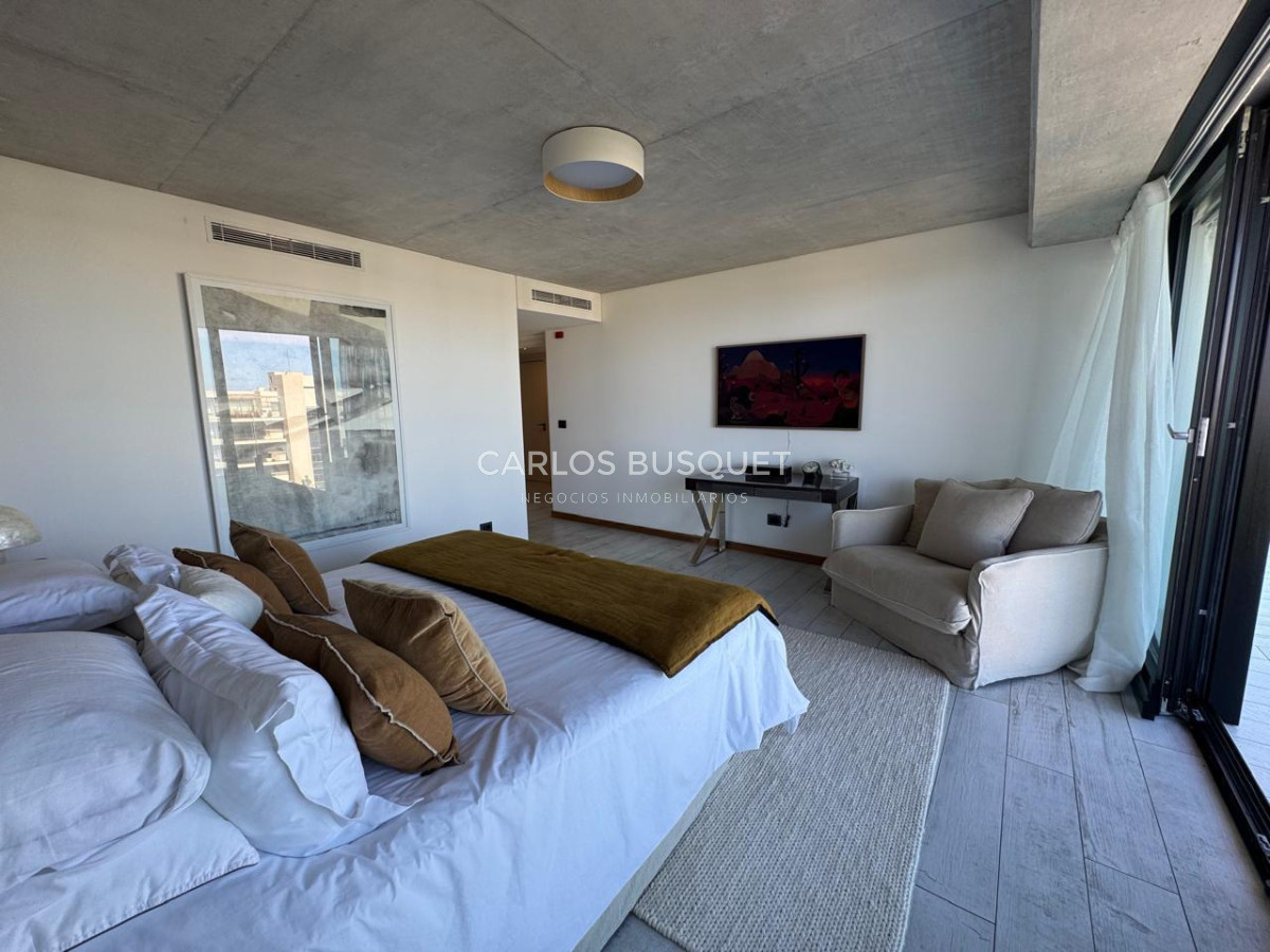 Apartamento ID.1077 - Apartamento en venta de 3 dormitorios en venta en Playa Brava