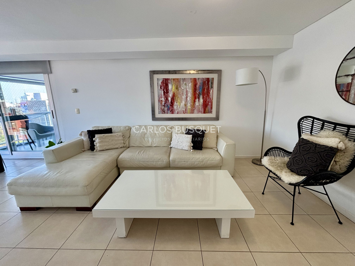 Apartamento ID.1241 - Espectacular apartamento en venta de 2 dormitorios y medio en playa mansa