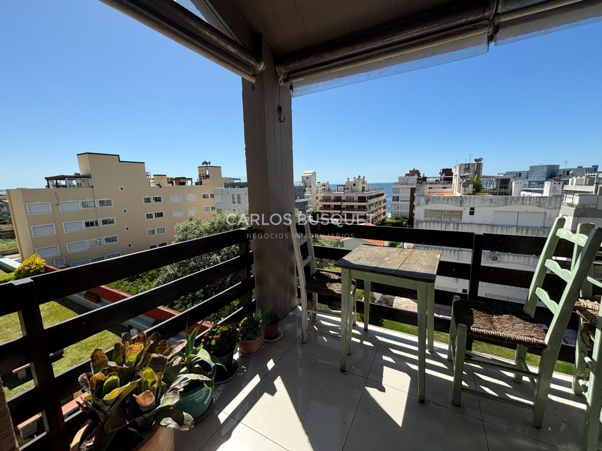 Apartamento ID.872 - Apartamento en venta de 2 dormitorios, en peninsula.