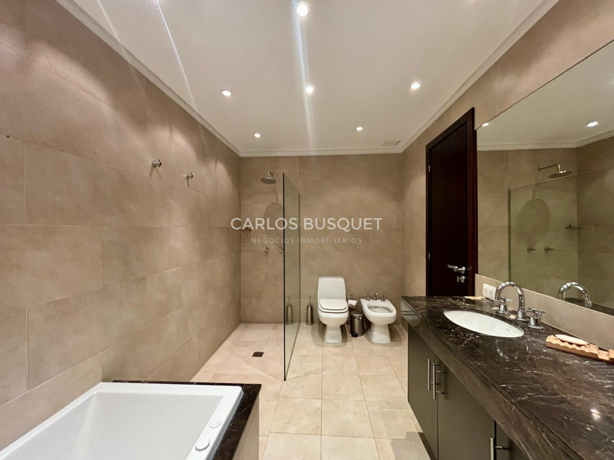Apartamento ID.804 - Apartamento en venta de 3 dormitorios en La Barra