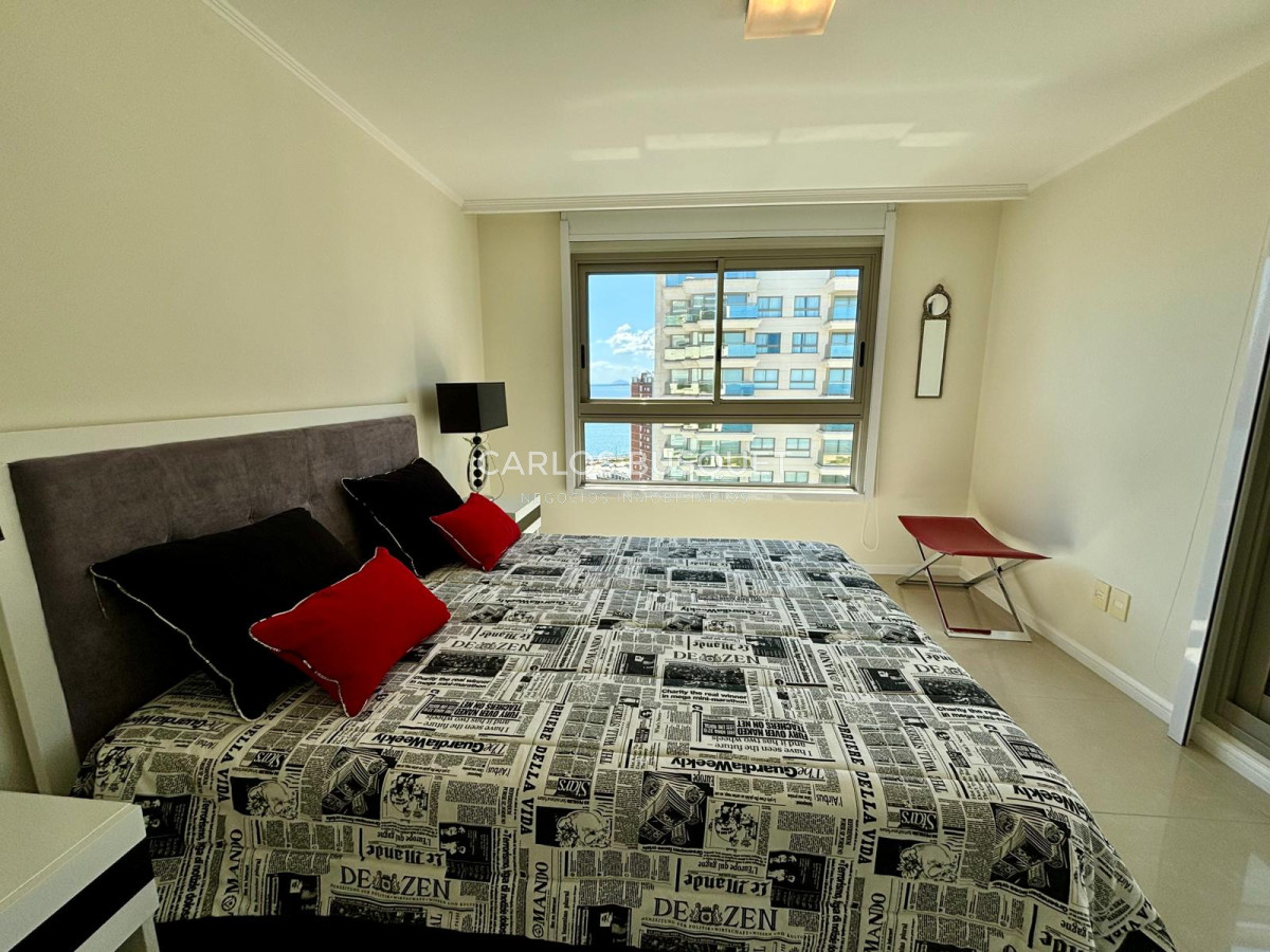 Apartamento ID.815 - Apartamento en venta de 4 dormitorios en exclusiva torre en playa brava! 