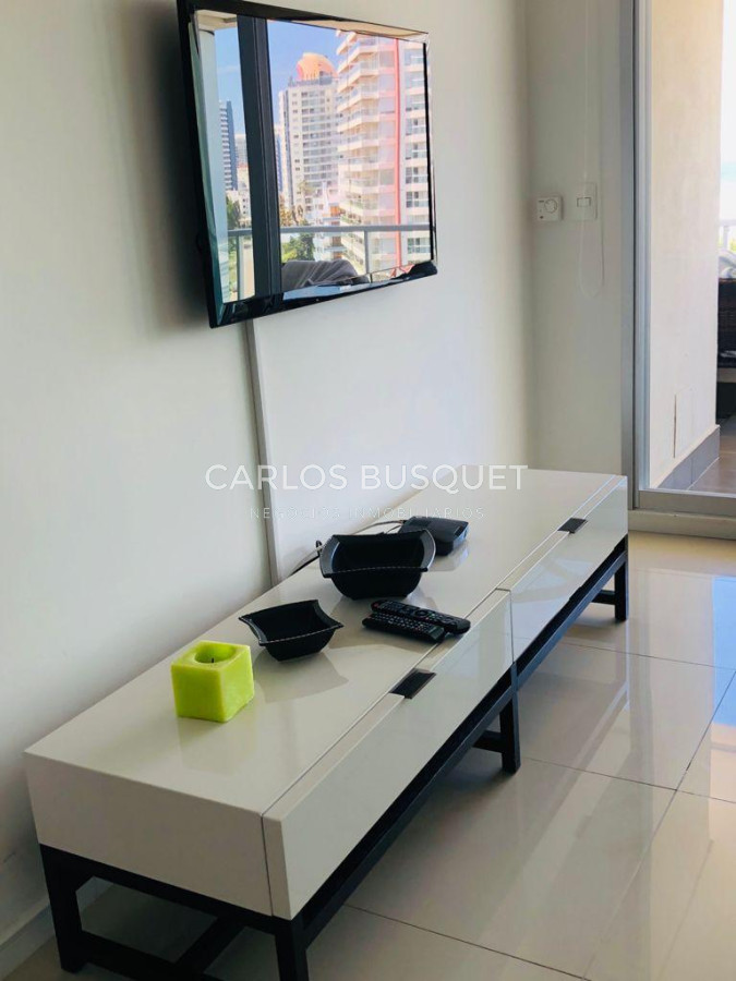 Apartamento ID.679 - Apartamento en  alquiler temporal, de 2 dormitorios, en playa brava