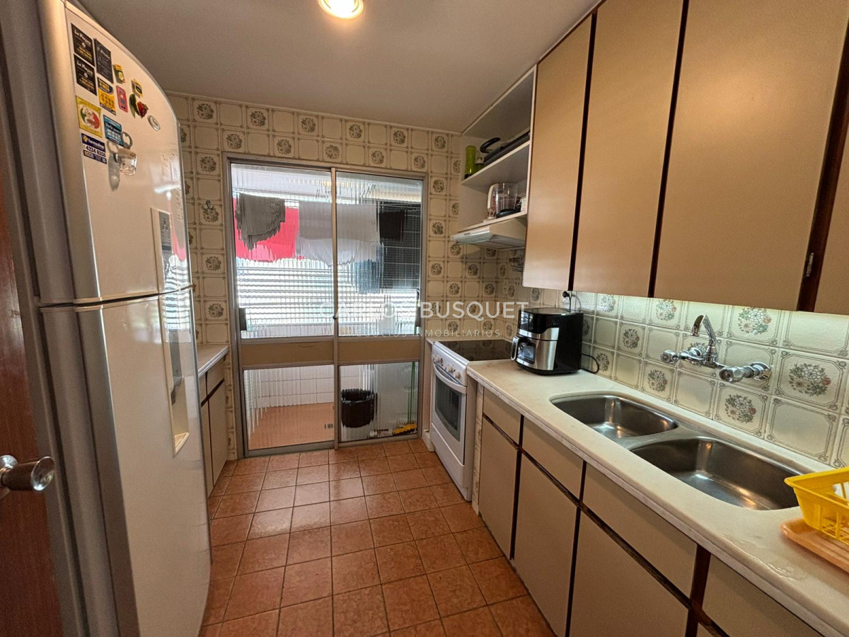 Apartamento ID.894 - Apartamento en alquiler temporal, de 3 dormitorios, en playa mansa.