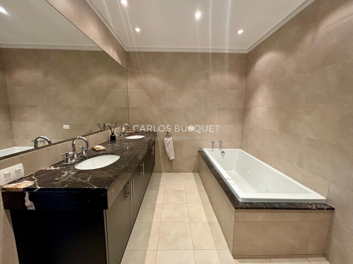 Apartamento ID.804 - Apartamento en venta de 3 dormitorios en La Barra