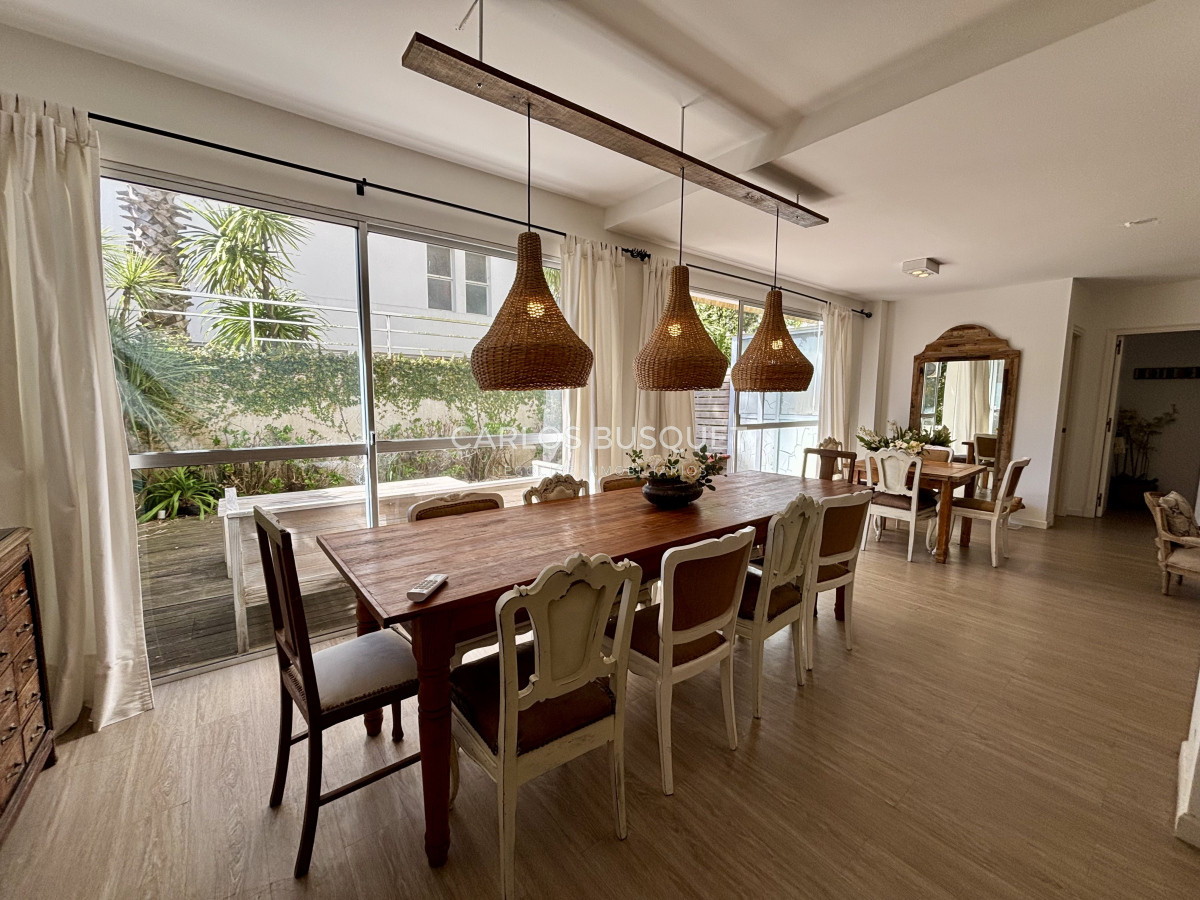 Apartamento ID.1304 - Apartamento en venta de 4 dormitorios en Playa Brava