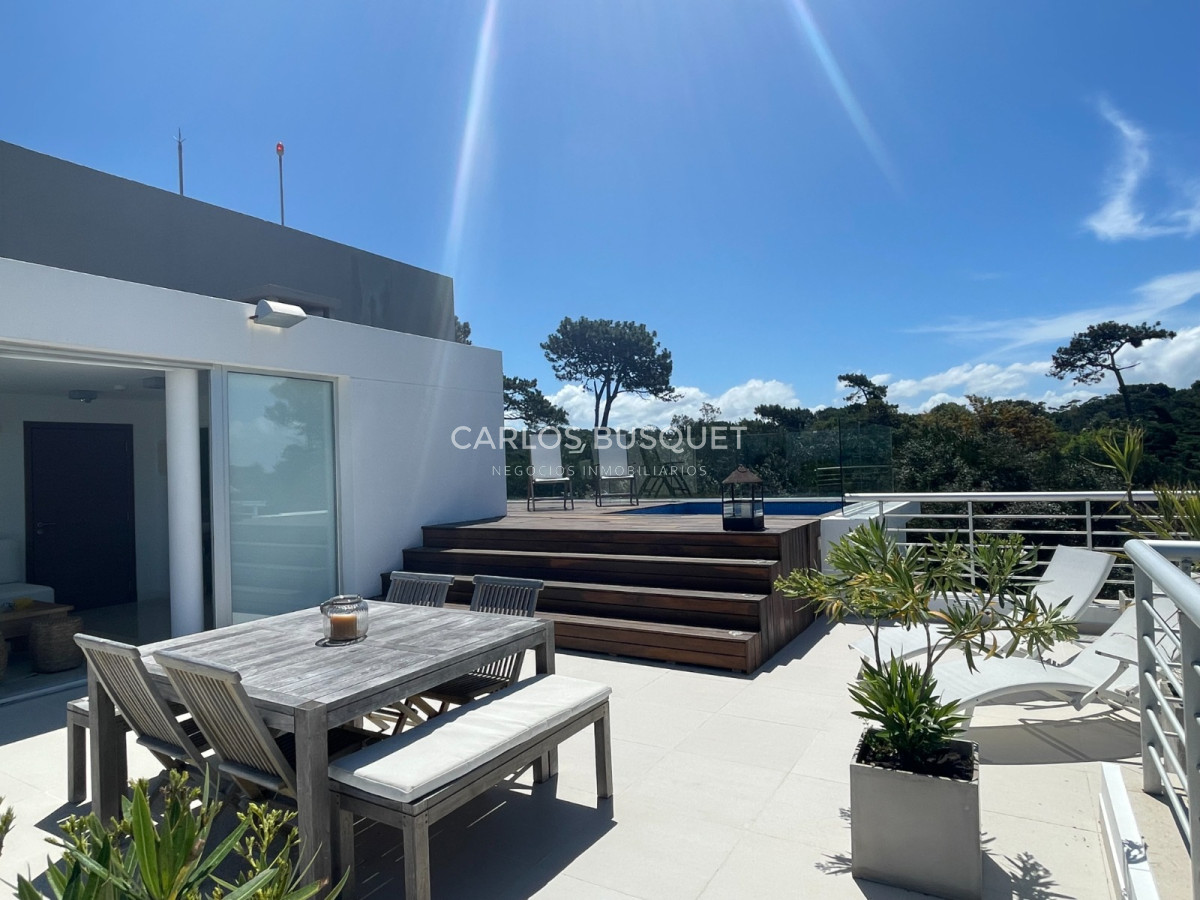 Apartamento ID.864 - Apartamento de 3 dormitorios en alquiler temporal, playa brava! 