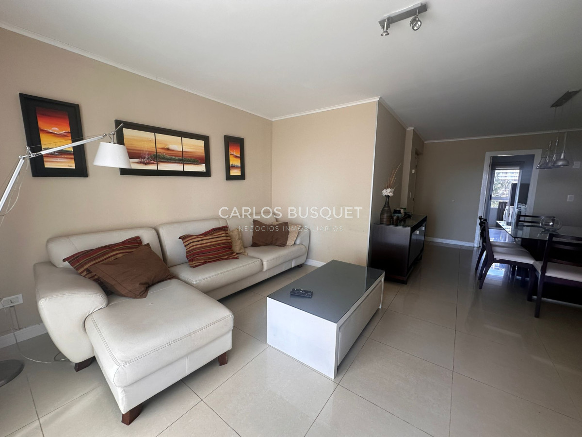 Apartamento ID.861 - Apartamento en venta de 3 dormitorios en suite, en playa mansa.