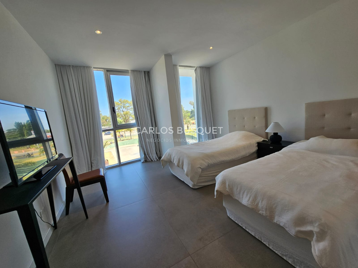 Apartamento ID.1420 - Espectacular apartamento en la Delamar La Barra en venta y alquiler temporal