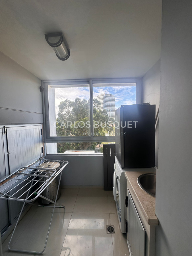 Apartamento ID.862 - Apartamento en venta, de 3 dormitorios en suites, playa mansa 
