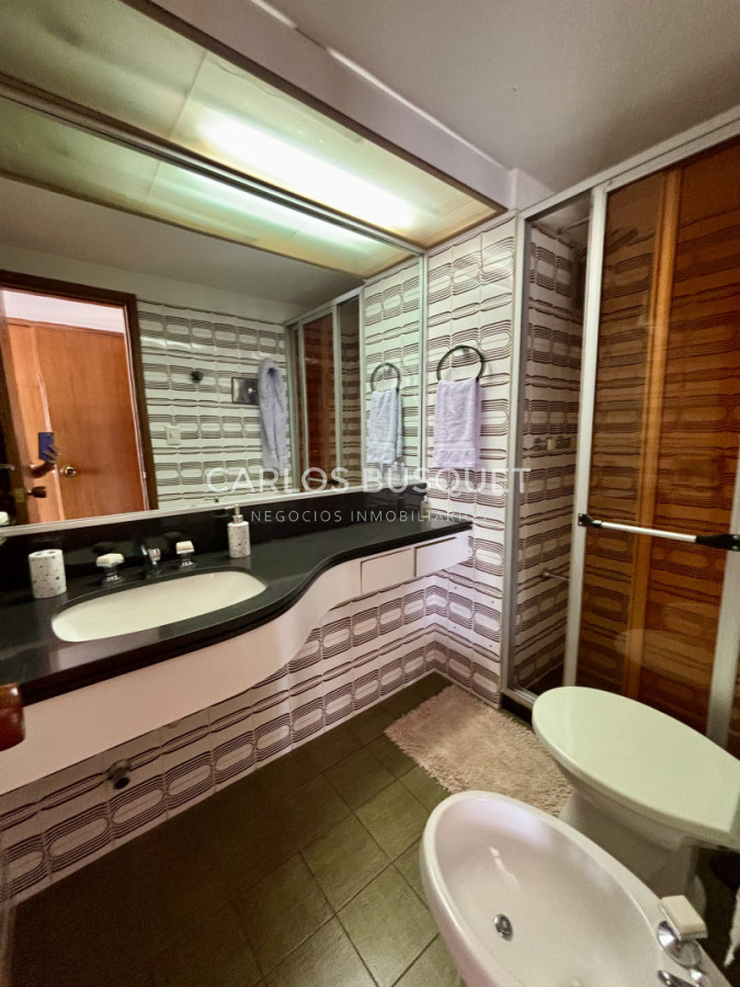 Apartamento ID.1142 - Venta apartamento 2 dormitorios y medio en Península 