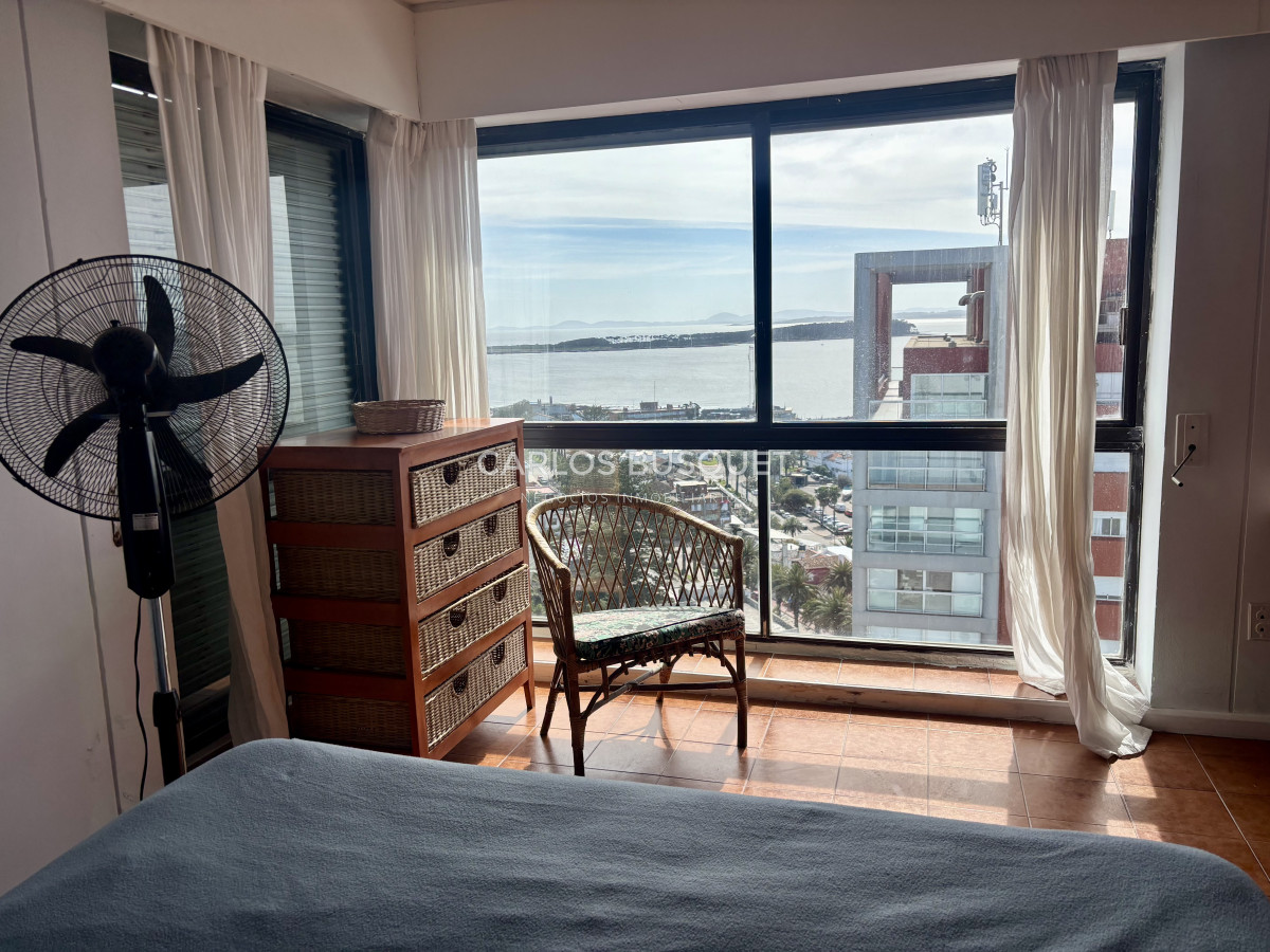 Apartamento ID.1363 - Apartamento en venta de 3 dormitorios en suite en Península 