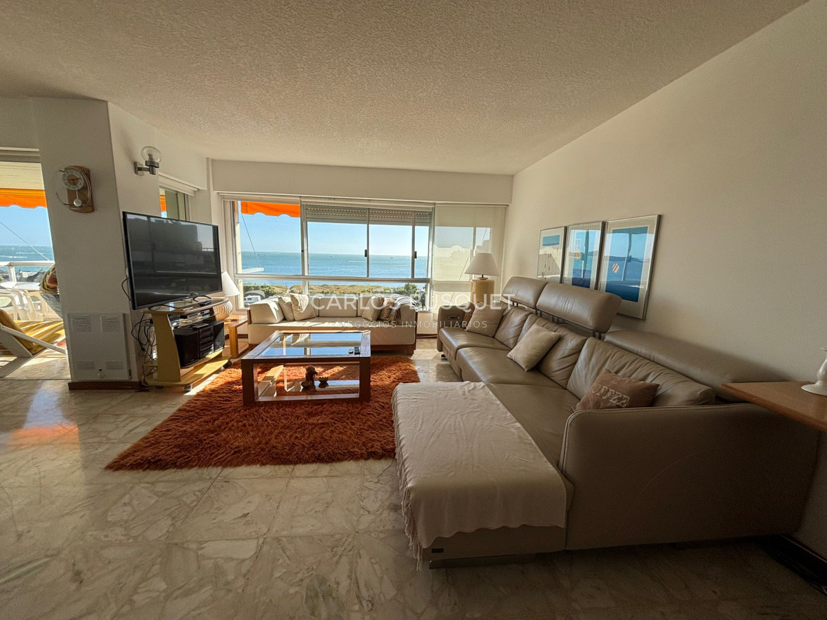 Apartamento ID.894 - Apartamento en alquiler temporal, de 3 dormitorios, en playa mansa.