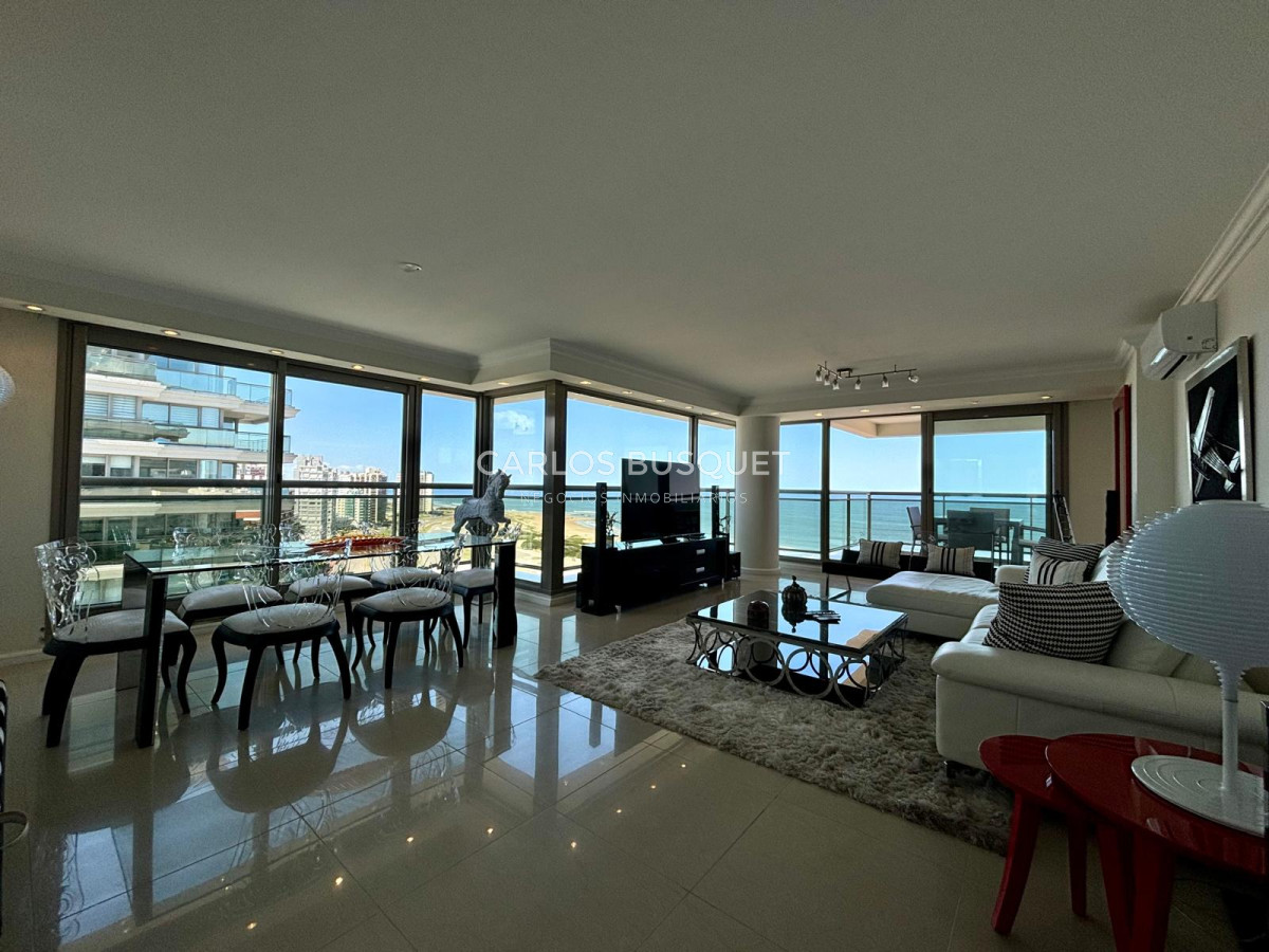 Apartamento ID.815 - Apartamento en venta de 4 dormitorios en exclusiva torre en playa brava! 