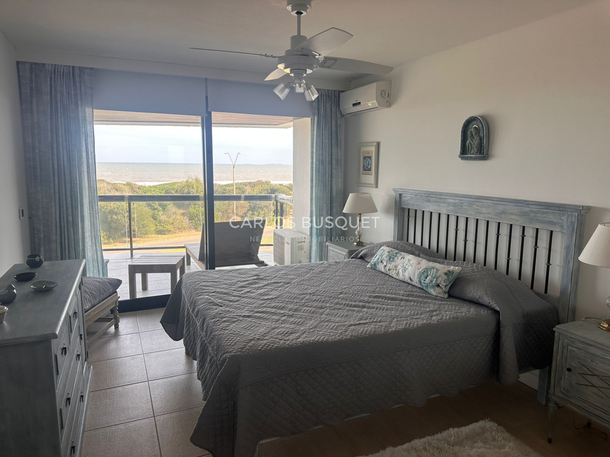 Apartamento ID.852 - Apartamento en venta de 2 dormitorios en playa Brava