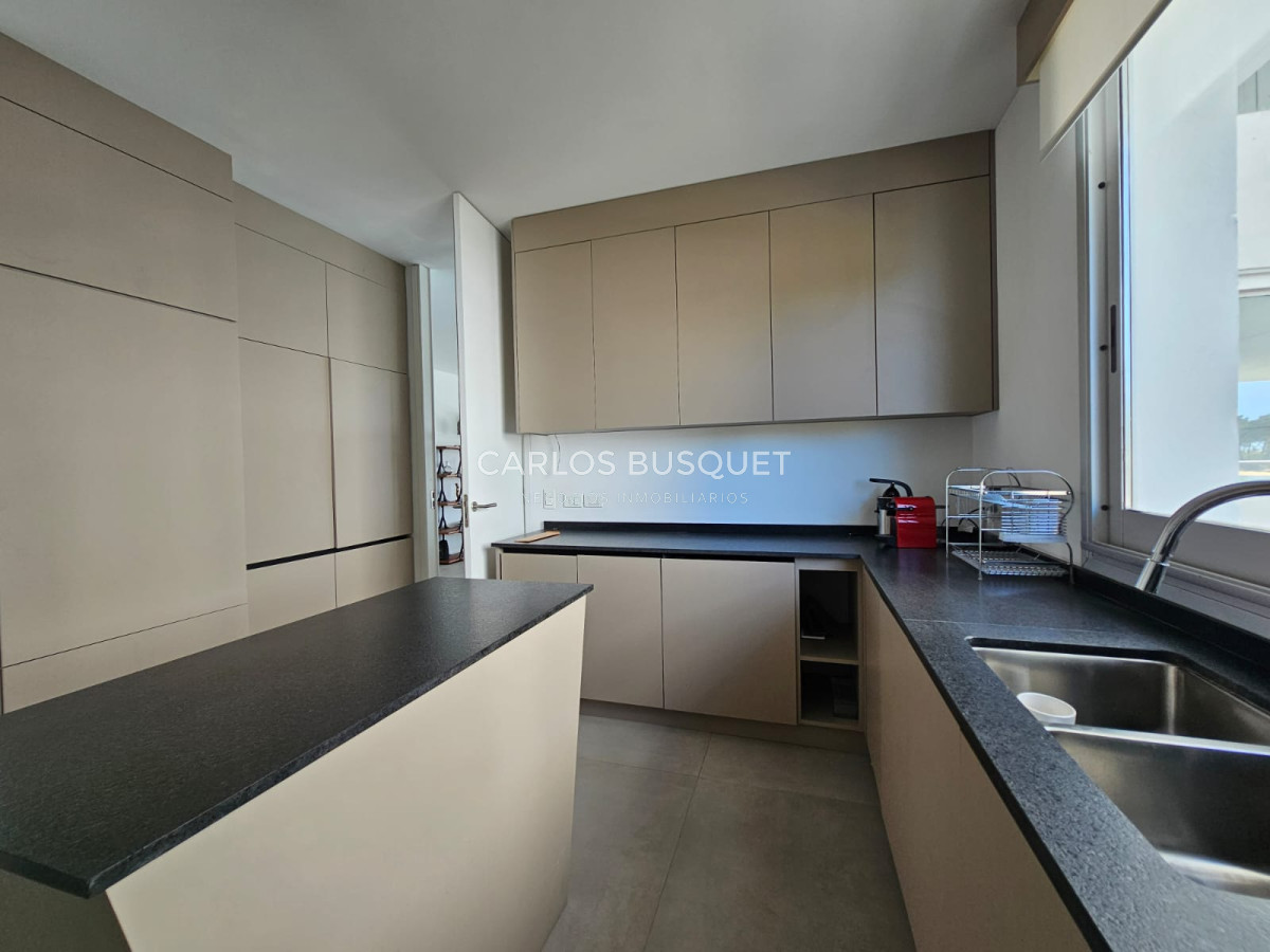 Apartamento ID.1420 - Espectacular apartamento en la Delamar La Barra en venta y alquiler temporal