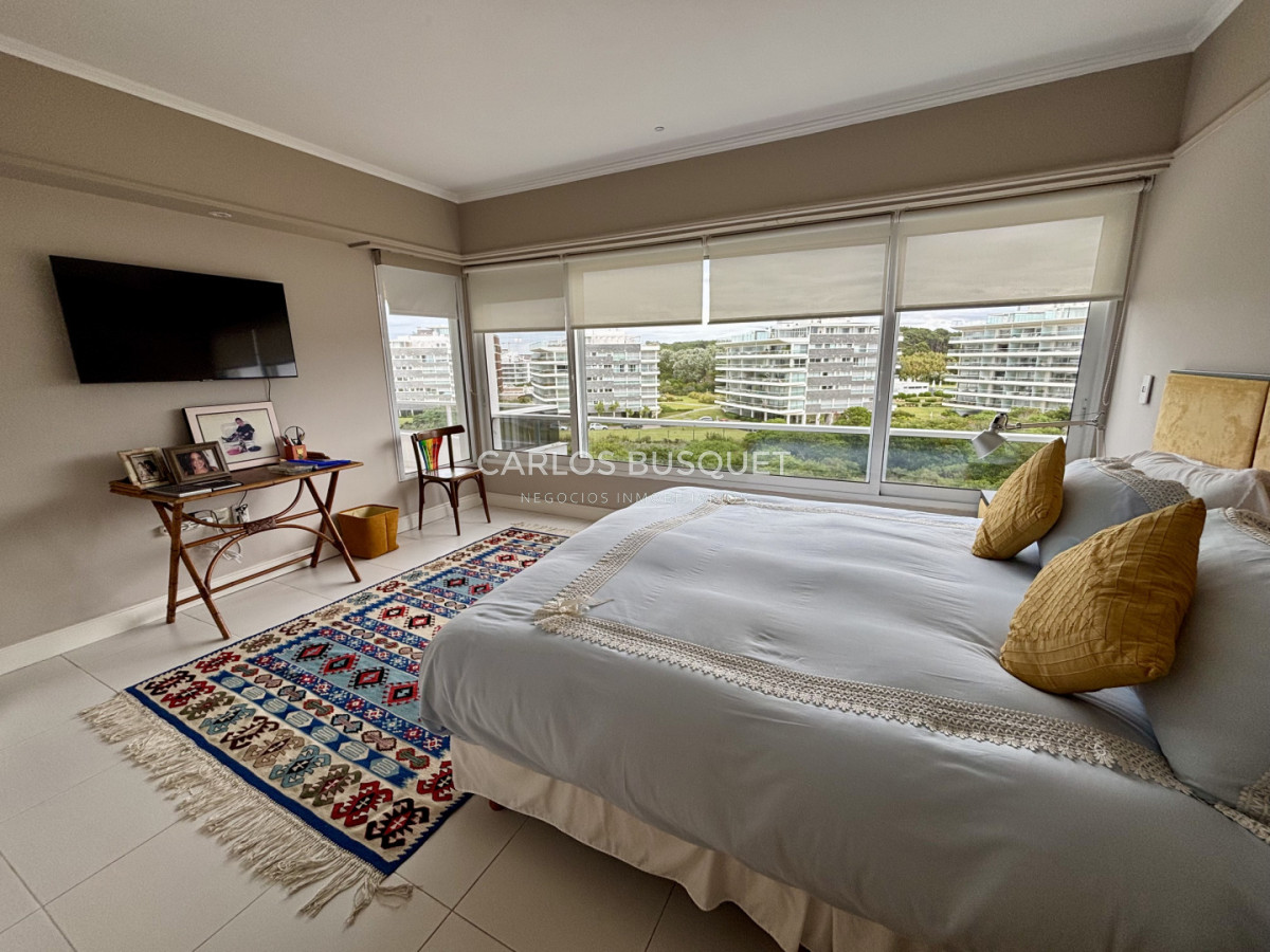 Apartamento ID.1561 - Venta de Penthouse de 5 suites en playa Brava