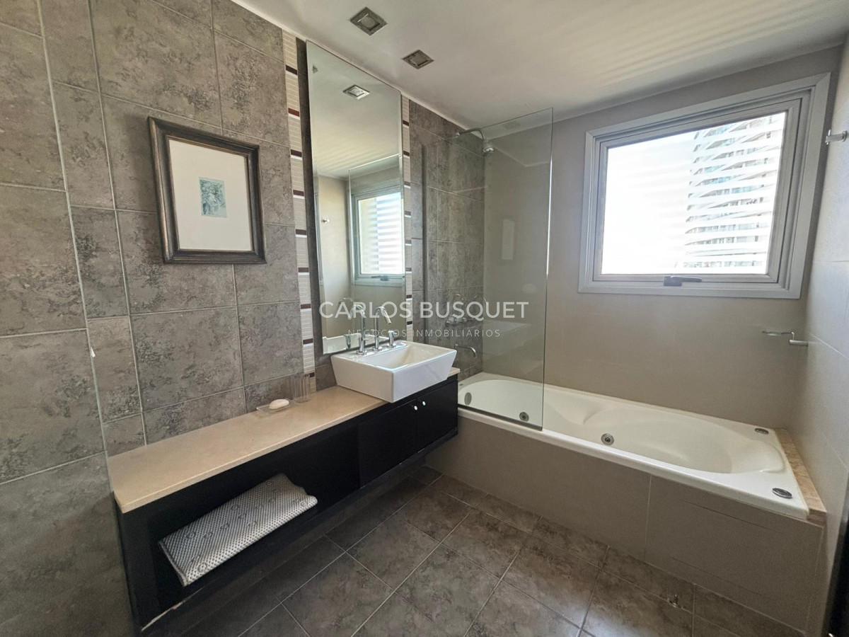 Apartamento ID.1083 - Apartamento en alquiler invernal de 3 suites en playa mansa