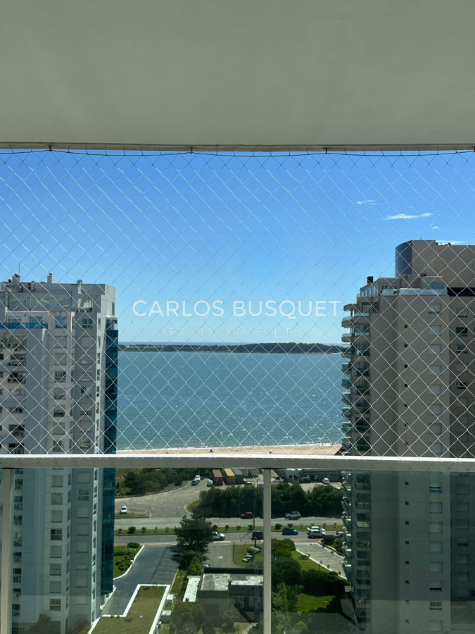 Apartamento ID.862 - Apartamento en venta, de 3 dormitorios en suites, playa mansa 