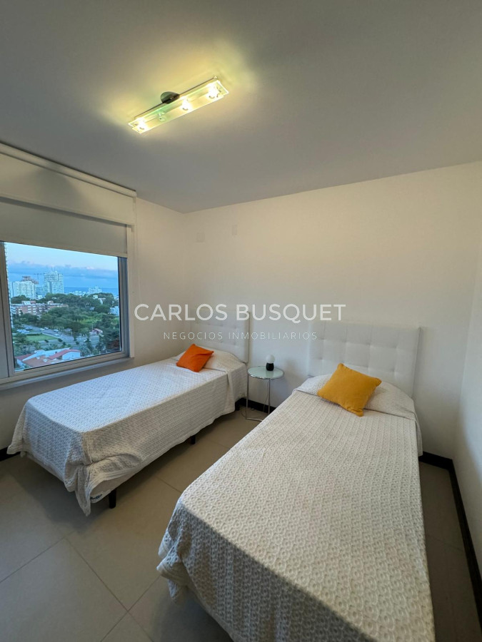Apartamento ID.986 - Espectacular apartamento en venta en playa Mansa 3 suites
