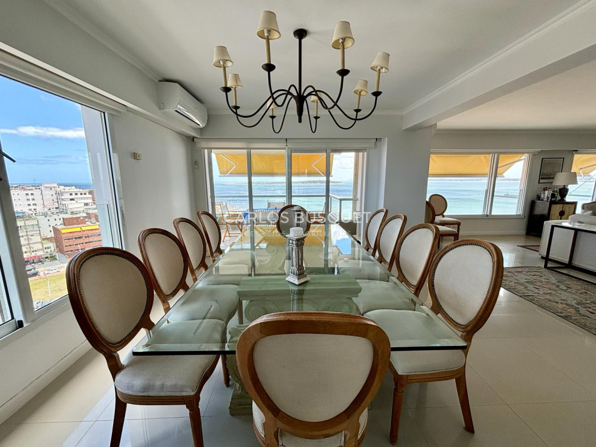 Apartamento ID.478 - Apartamento en alquiler, de 3 dormitorios en suite, en playa mansa! 