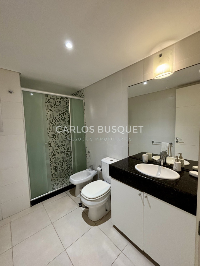 Apartamento ID.1241 - Espectacular apartamento en venta de 2 dormitorios y medio en playa mansa