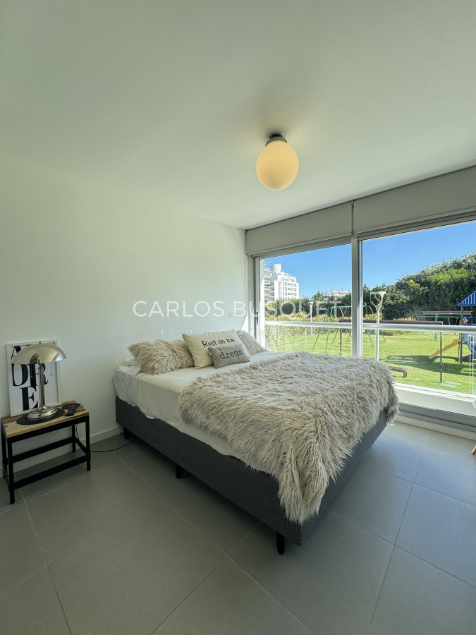 Apartamento ID.733 - Apartamento en venta de 2 dormitorios en playa Brava, complejo Silente.