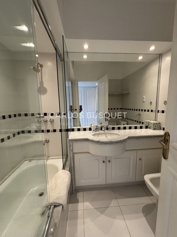 Apartamento ID.1561 - Venta de Penthouse de 5 suites en playa Brava