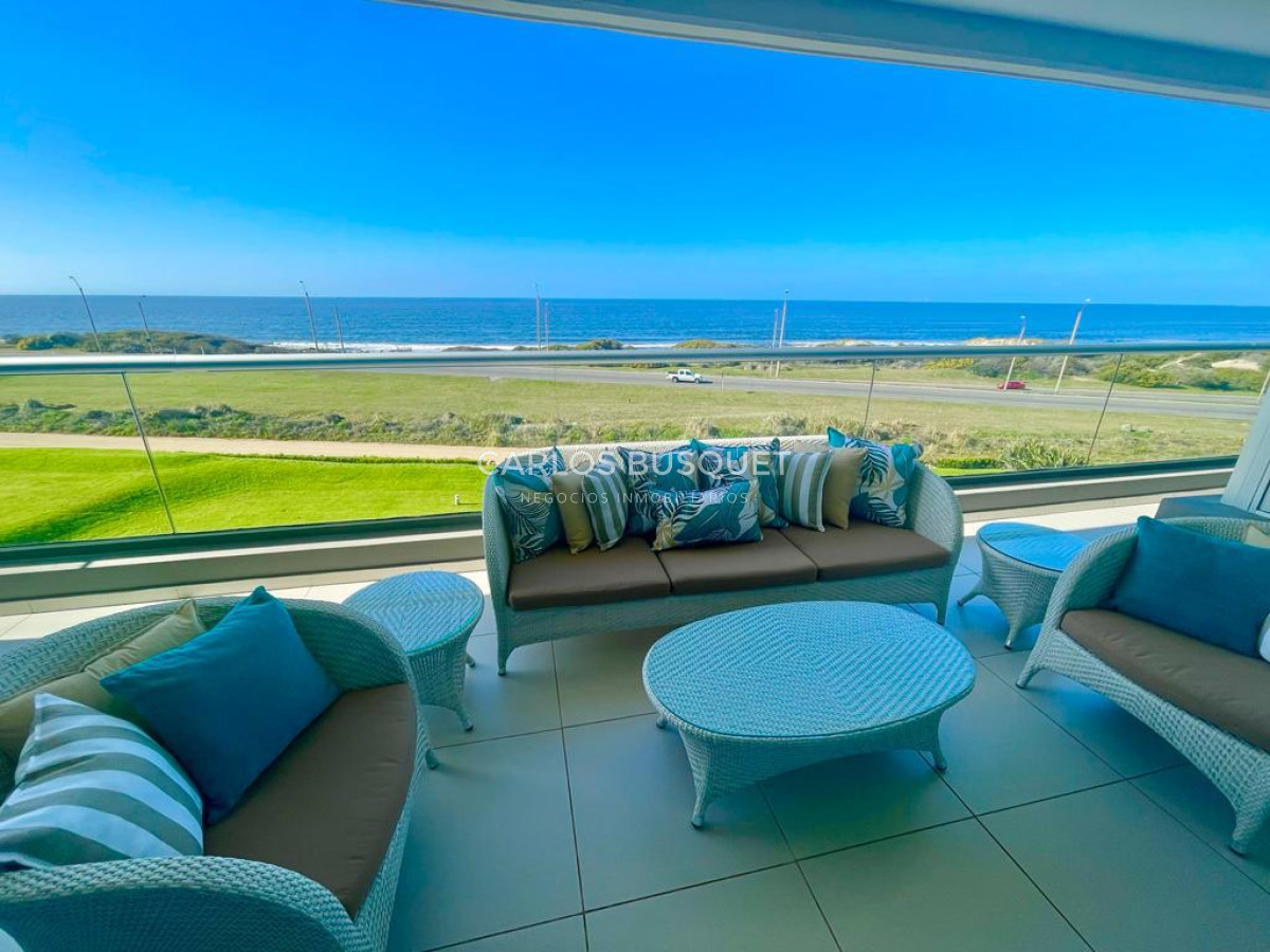 Apartamento ID.896 - Espectacular semipiso en venta en playa brava