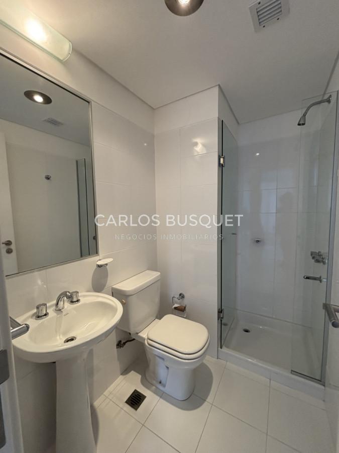 Apartamento ID.1099 - Apartamento en alquiler temporal de 2 dormitorios en suite en Playa Brava
