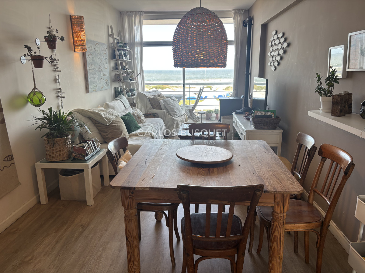 Apartamento ID.258 - Apartamento en Venta, de 2 dormitorios, en zona Brava 