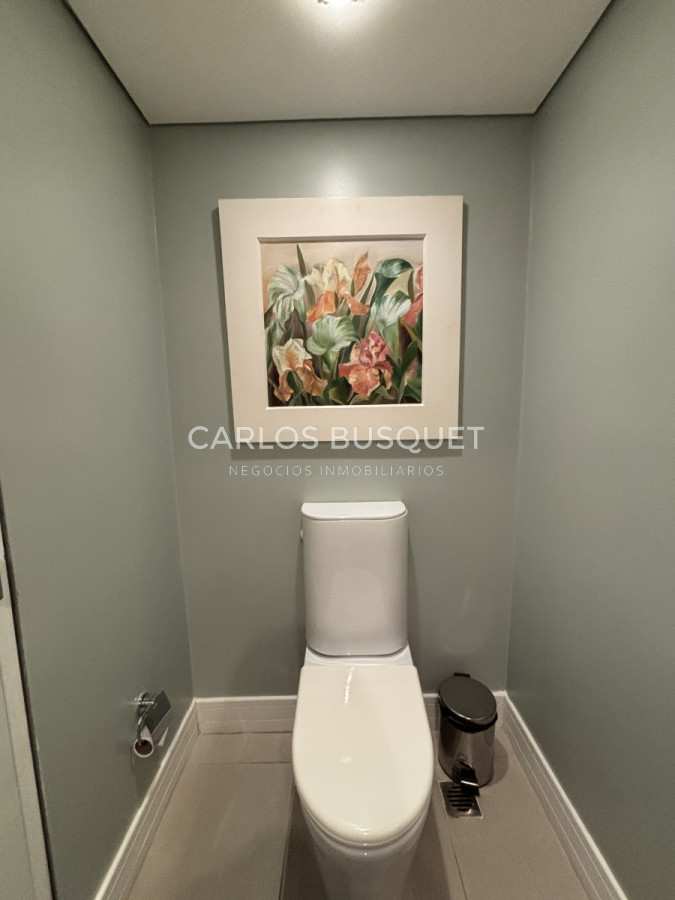 Apartamento ID.1102 - Apartamento en alquiler temporal de 3 dormitorios en suite, en playa Brava