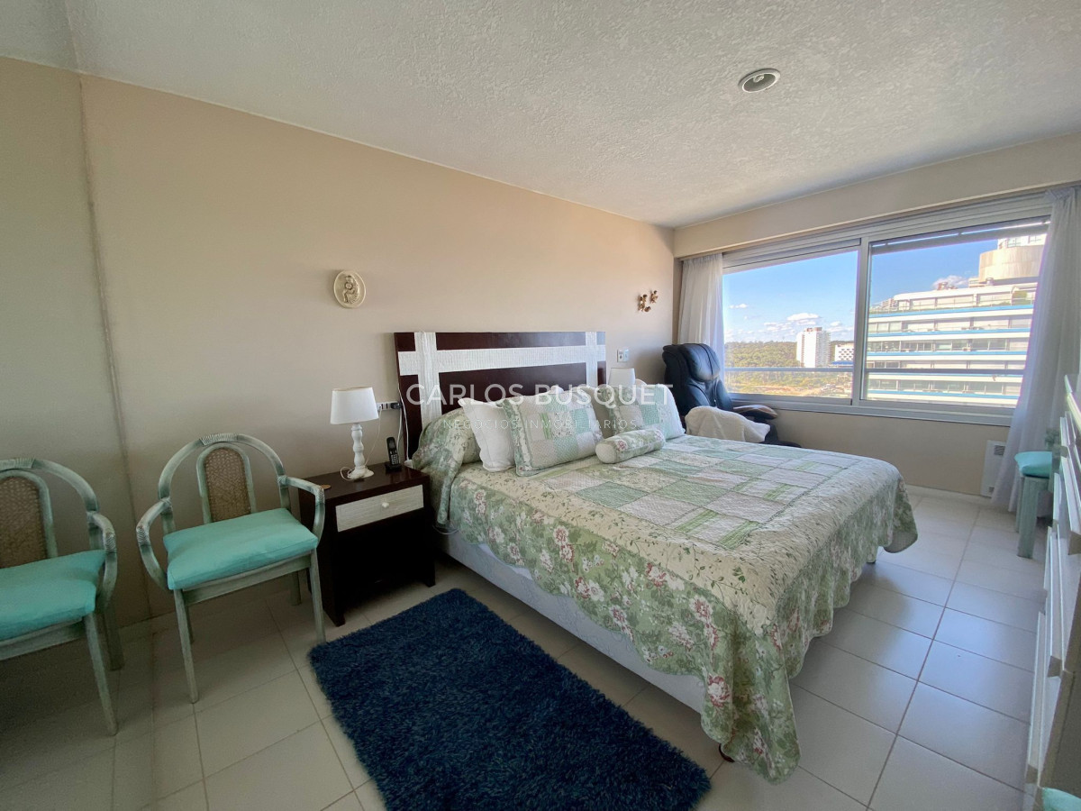 Apartamento ID.343 - Apartamento en alquiler temporal, de 3 dormitorios en playa brava! 