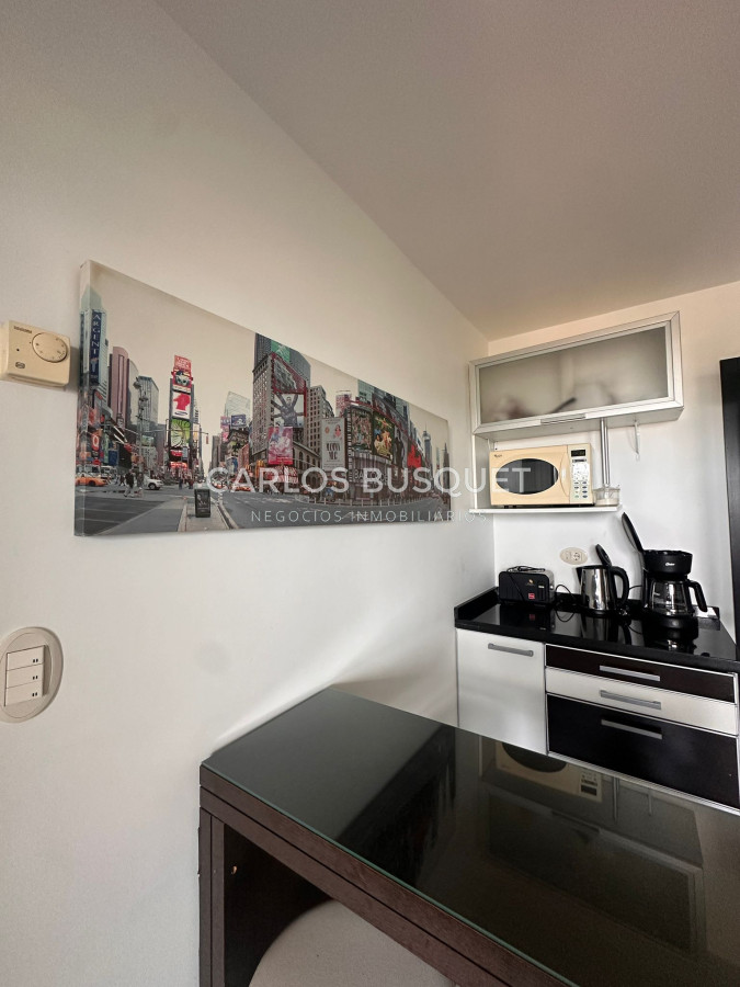 Apartamento ID.862 - Apartamento en venta, de 3 dormitorios en suites, playa mansa 