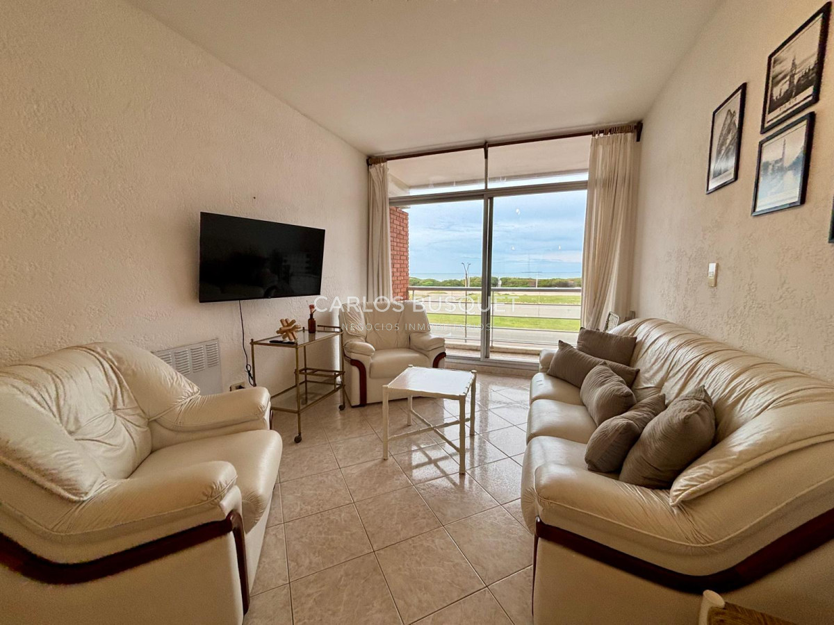 Apartamento ID.1114 - Apartamento en venta de 2 dormitorios, en playa Brava 