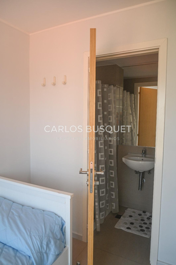 Apartamento ID.1453 - Apartamento en venta Playa Mansa Alexander Collection 3 suites y dependencia.