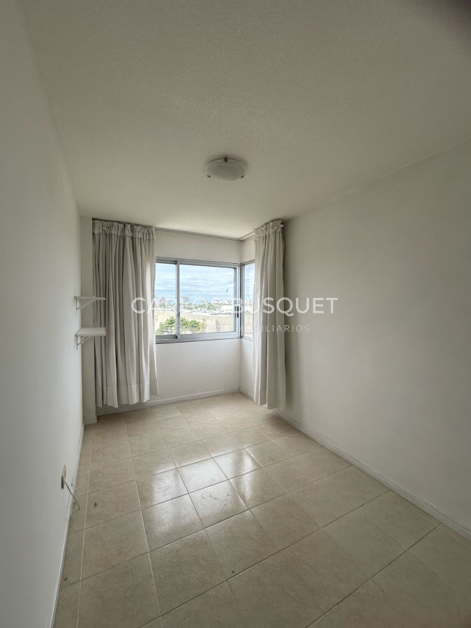 Apartamento ID.1038 - Apartamento en venta de 3 dormitorios en Roosevelt