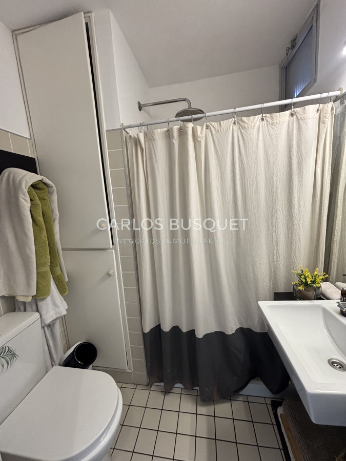 Apartamento ID.258 - Apartamento en Venta, de 2 dormitorios, en zona Brava 
