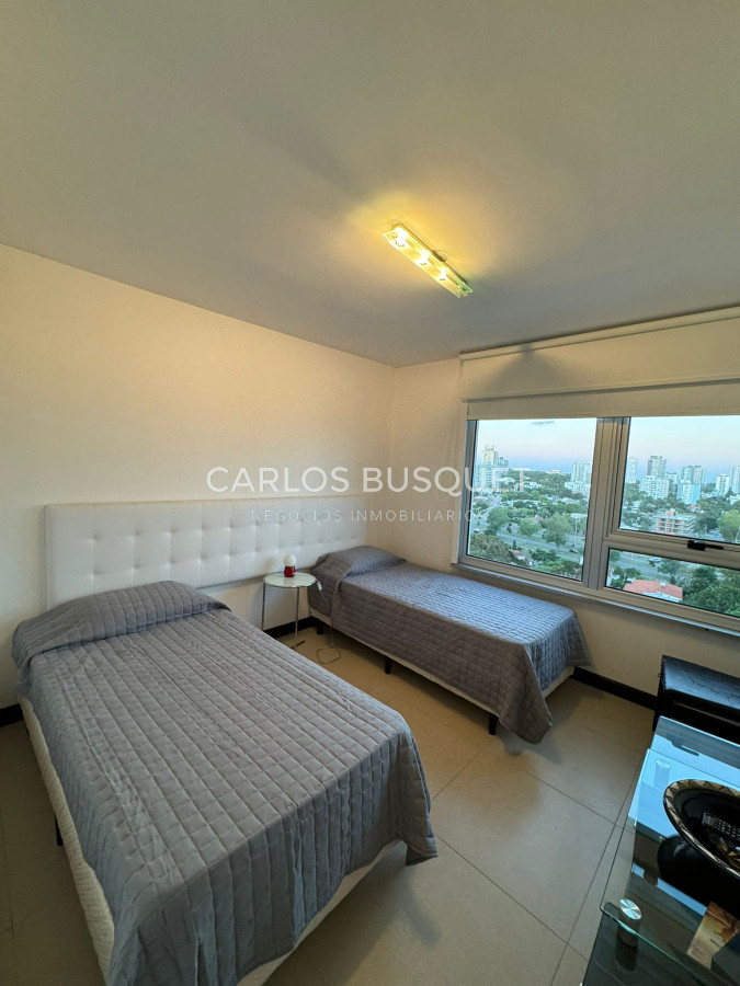 Apartamento ID.986 - Espectacular apartamento en venta en playa Mansa 3 suites