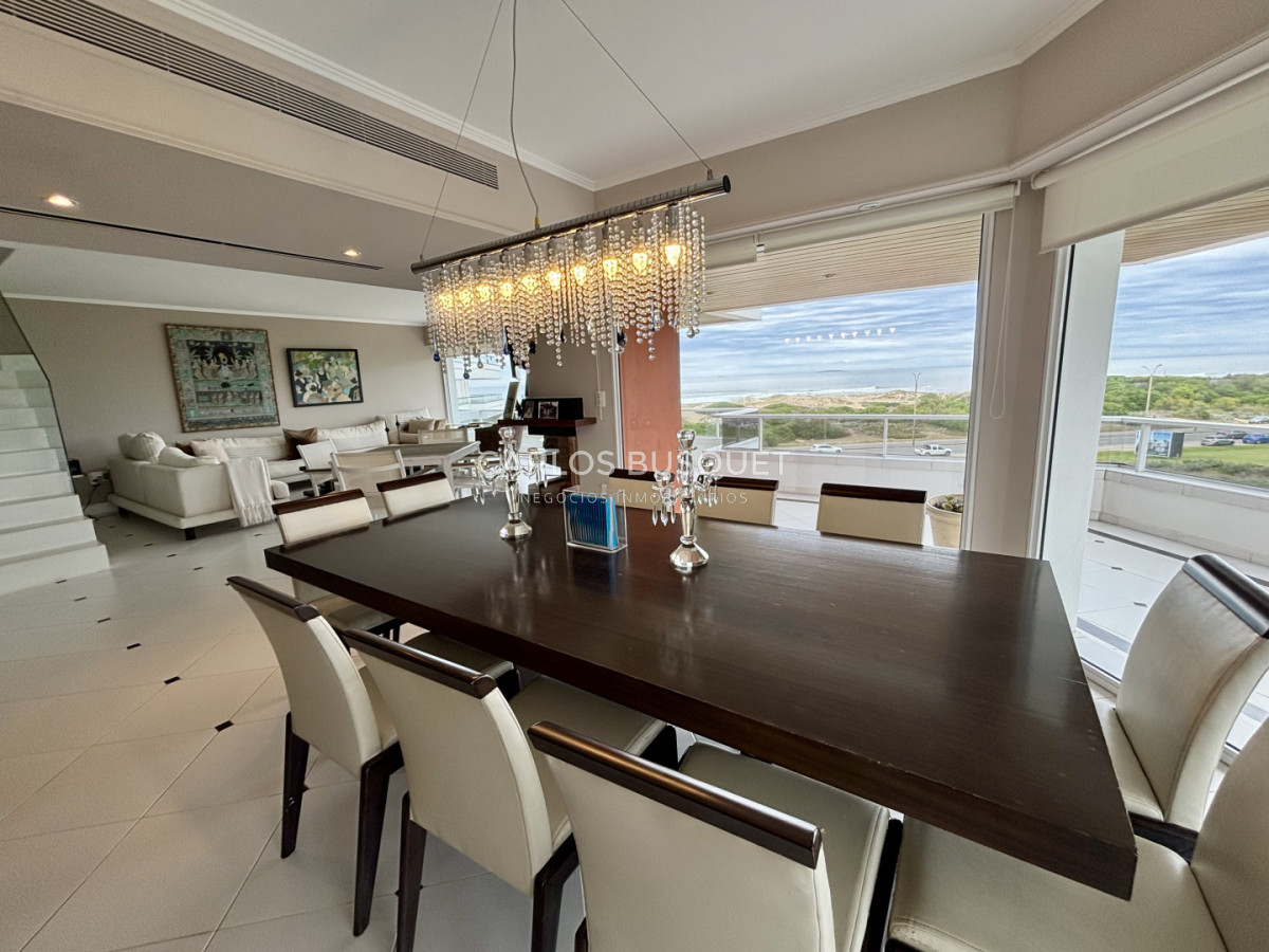 Apartamento ID.1561 - Venta de Penthouse de 5 suites en playa Brava