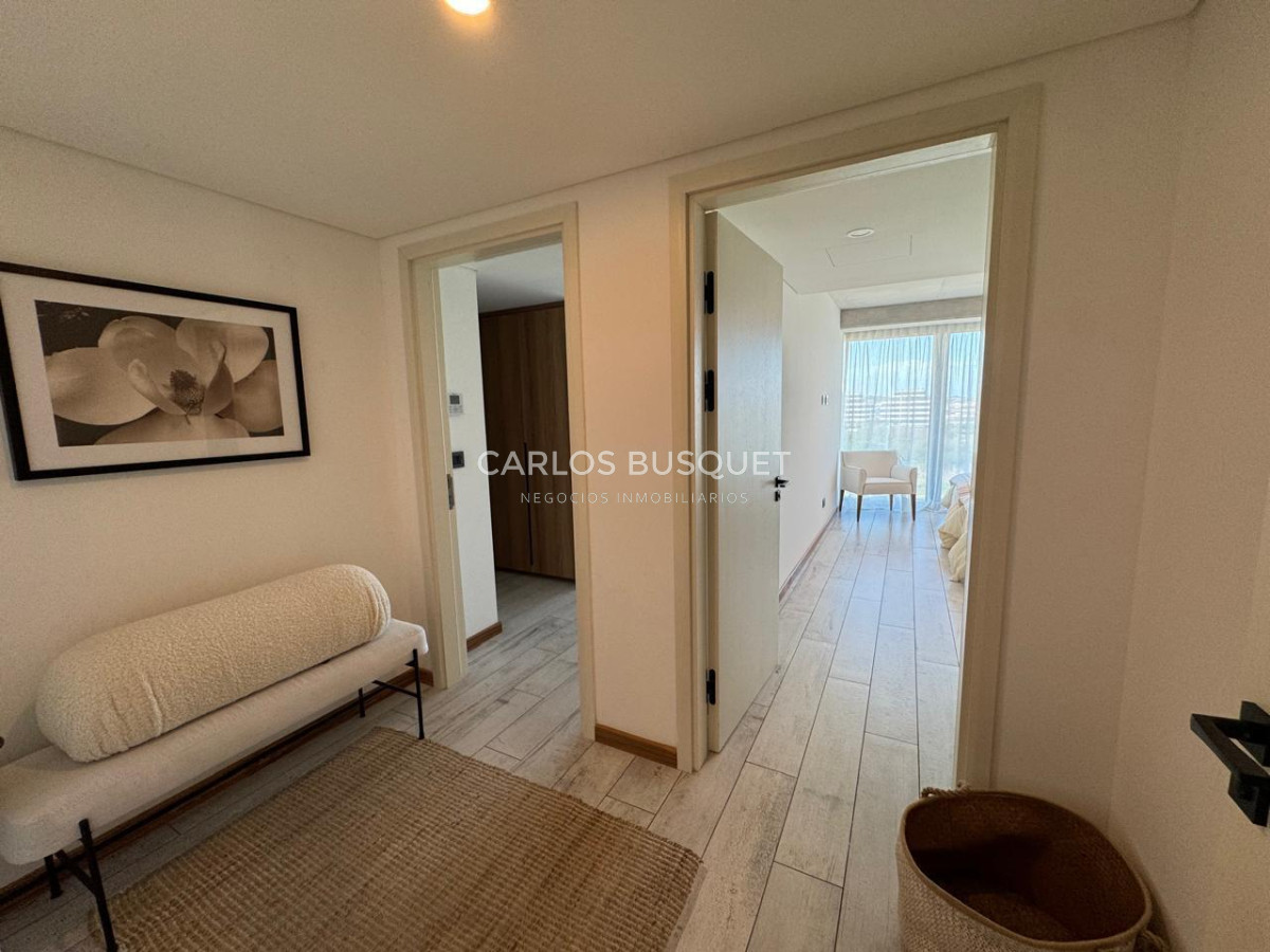 Apartamento ID.1077 - Apartamento en venta de 3 dormitorios en venta en Playa Brava